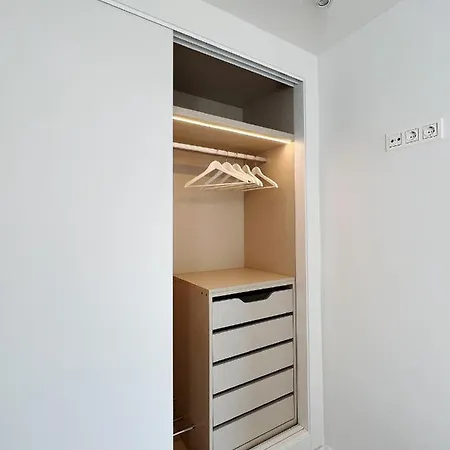 Modern New Apartment, Sea View And Private Parking Apartment