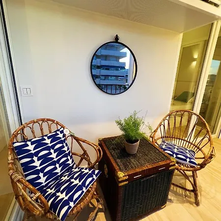 Modern New Apartment, Sea View And Private Parking Apartment *