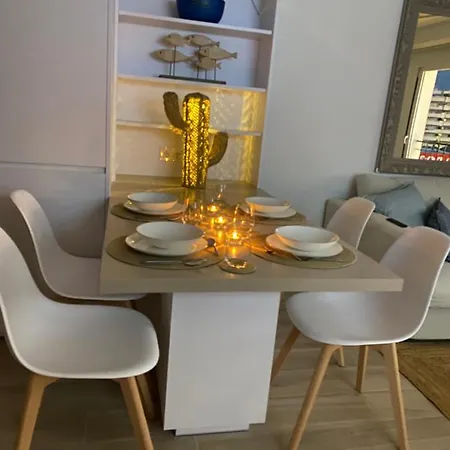 Modern New Apartment, Sea View And Private Parking Apartment *