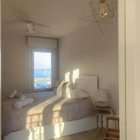 Modern New Apartment, Sea View And Private Parking